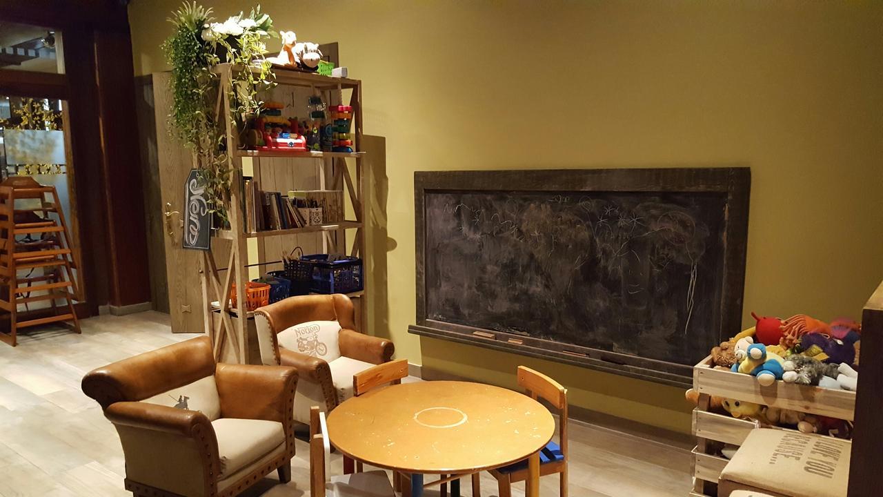 Hotel Gran Sol Solsona Extérieur photo
