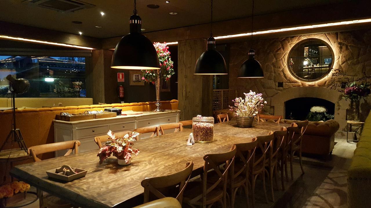 Hotel Gran Sol Solsona Extérieur photo