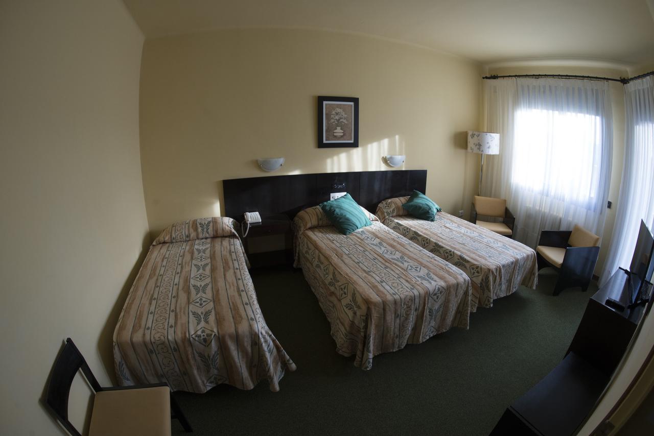 Hotel Gran Sol Solsona Extérieur photo
