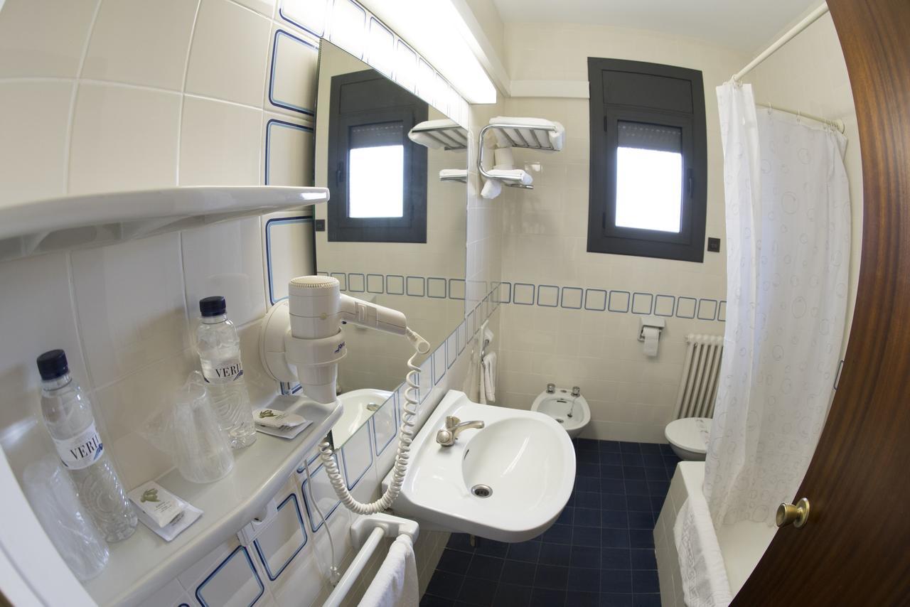 Hotel Gran Sol Solsona Extérieur photo