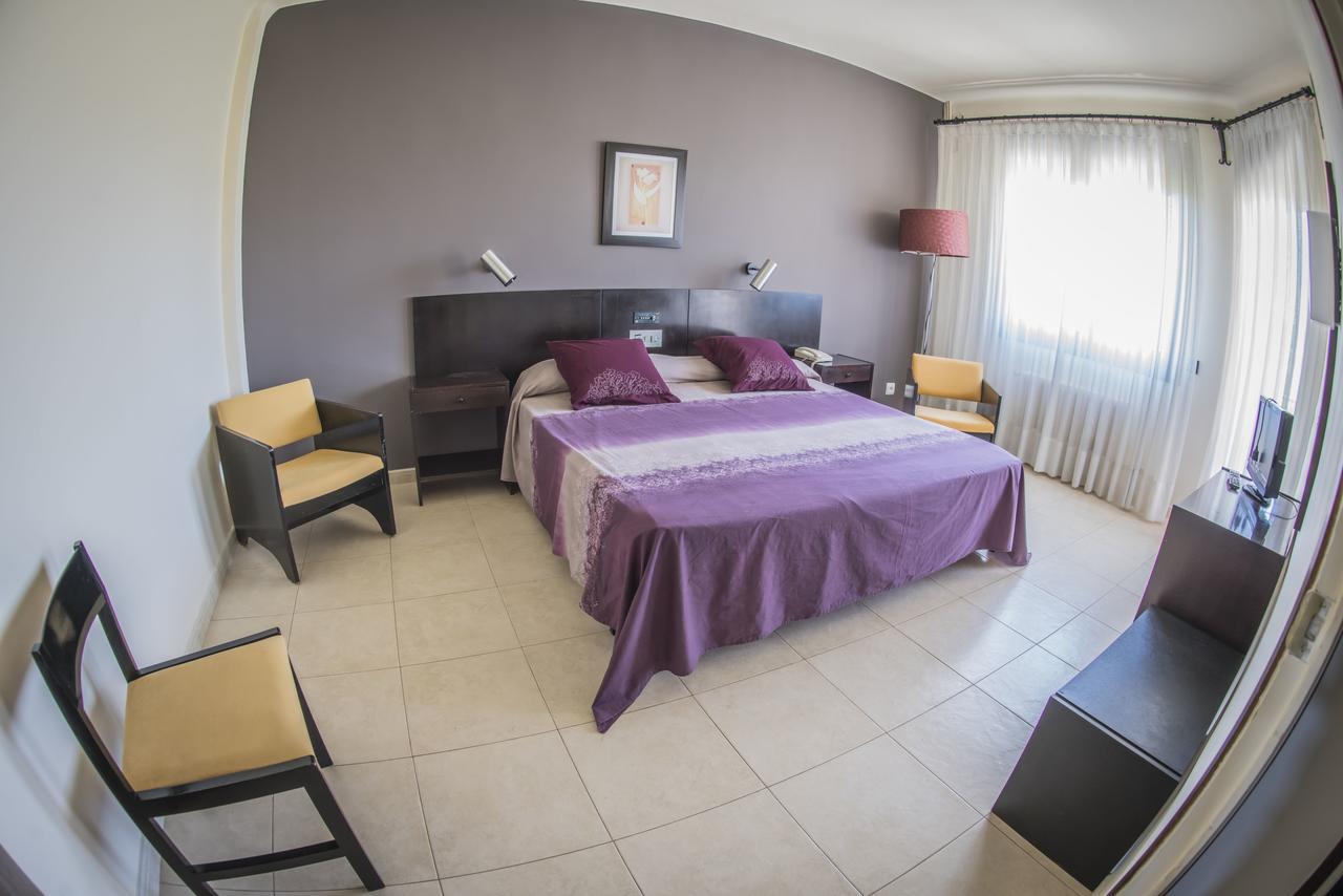 Hotel Gran Sol Solsona Extérieur photo
